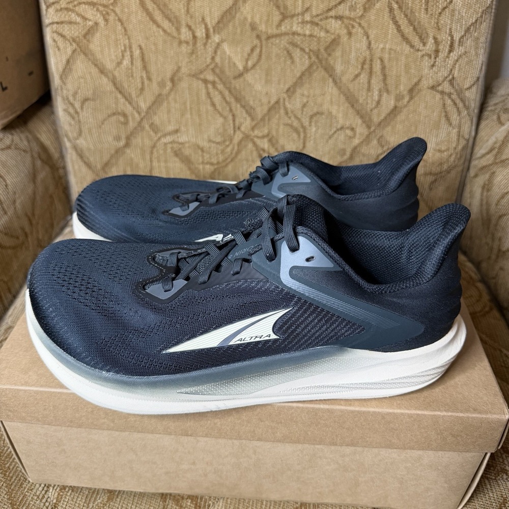 Altra Torin 8 Men's Size 11 Zero Drop Lightweight Running Shoes (No Insoles)